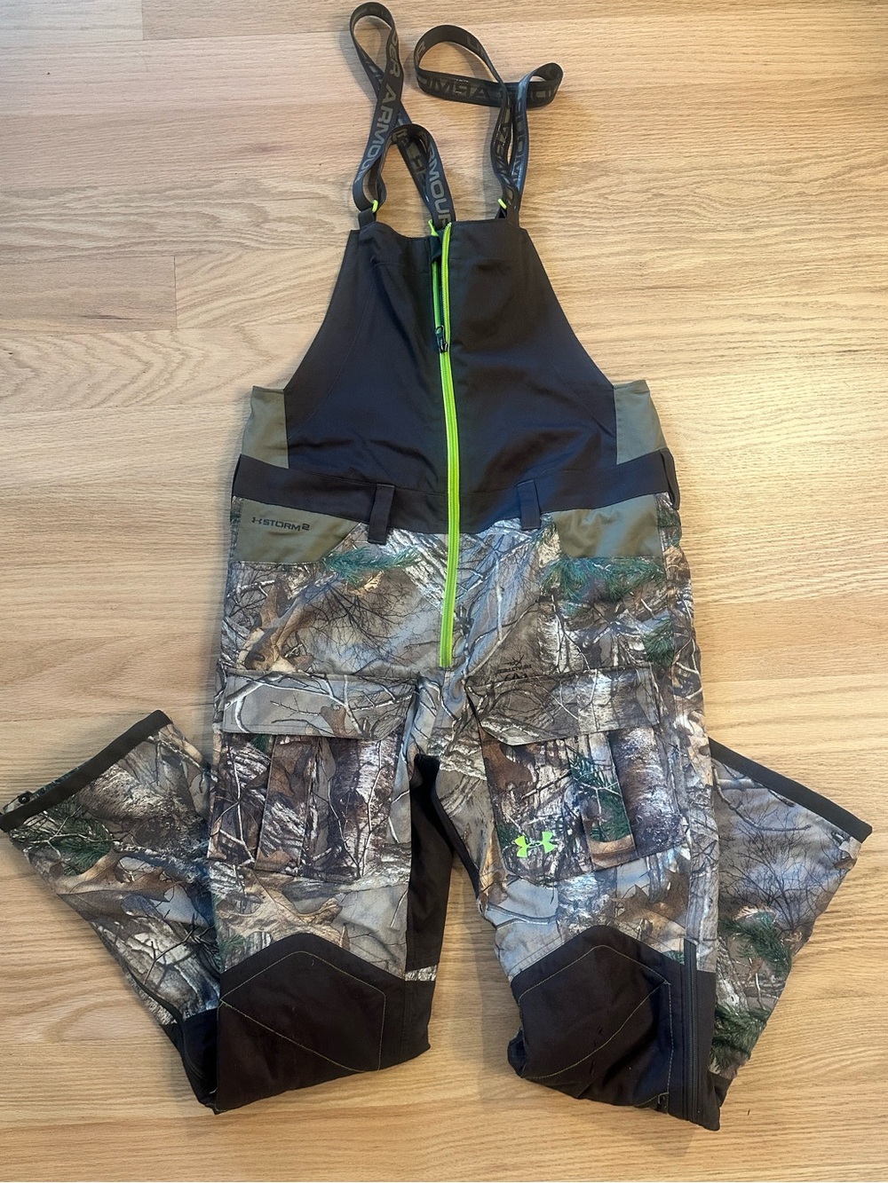 Men’s Under Armour storm 2 fleece lined Camo Bib Overalls
